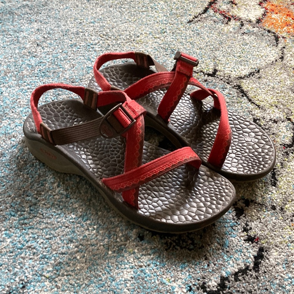 Womens red chacos “classic z” size 9